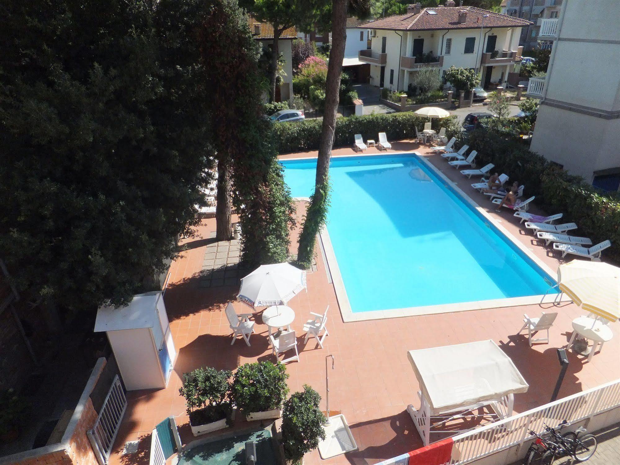 Hotel Dafne Punta Marina Luaran gambar